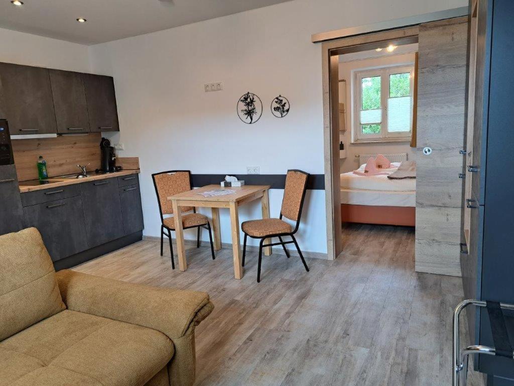Rathausstuben Hotel Wackersdorf Eksteriør billede
