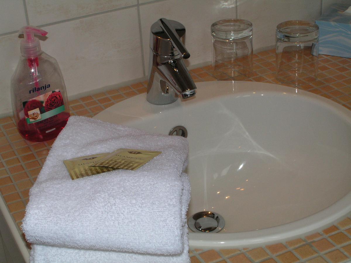 Rathausstuben Hotel Wackersdorf Eksteriør billede